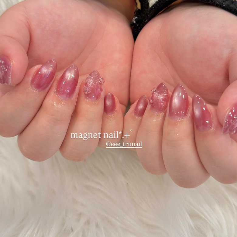 minae_trunail