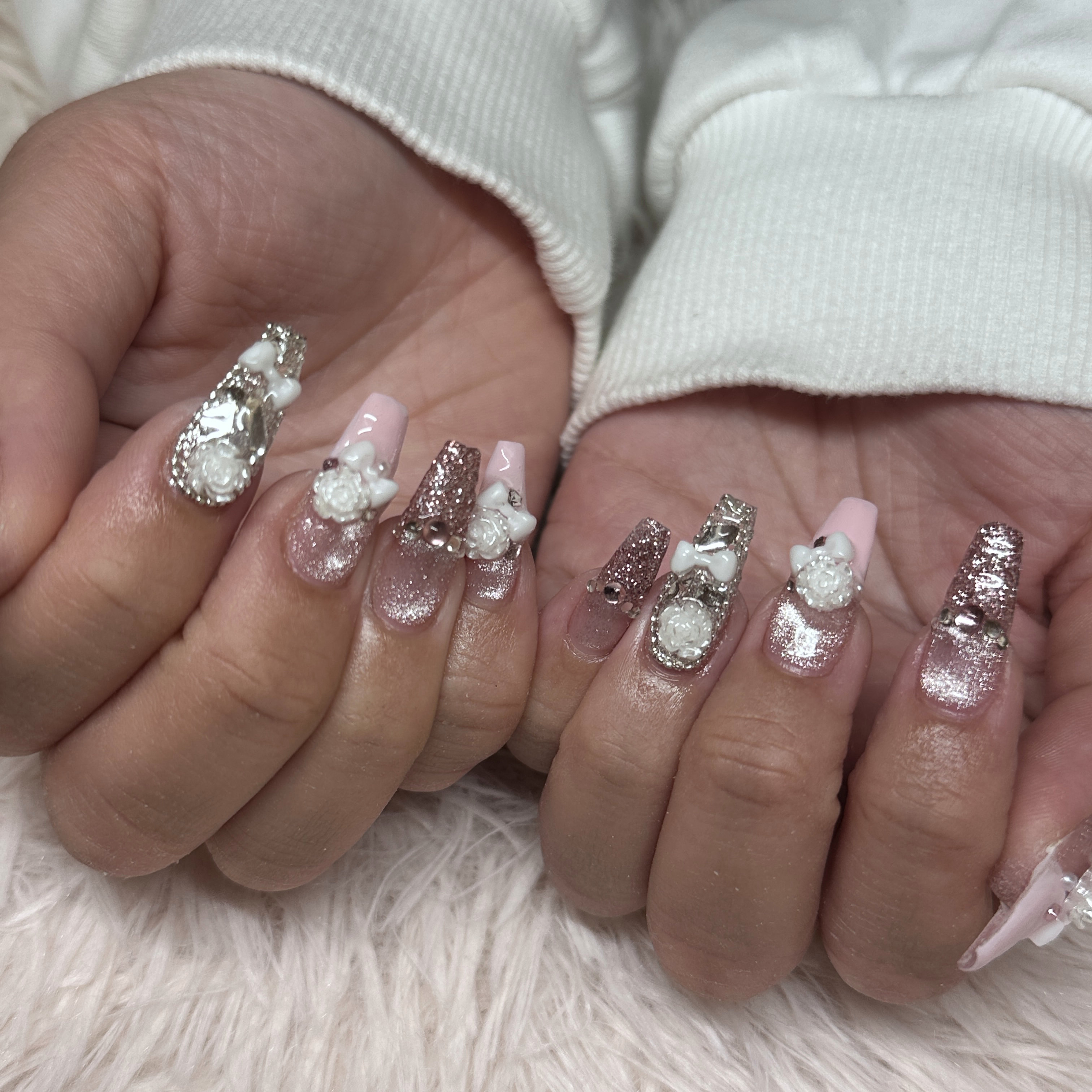 llai_nail
