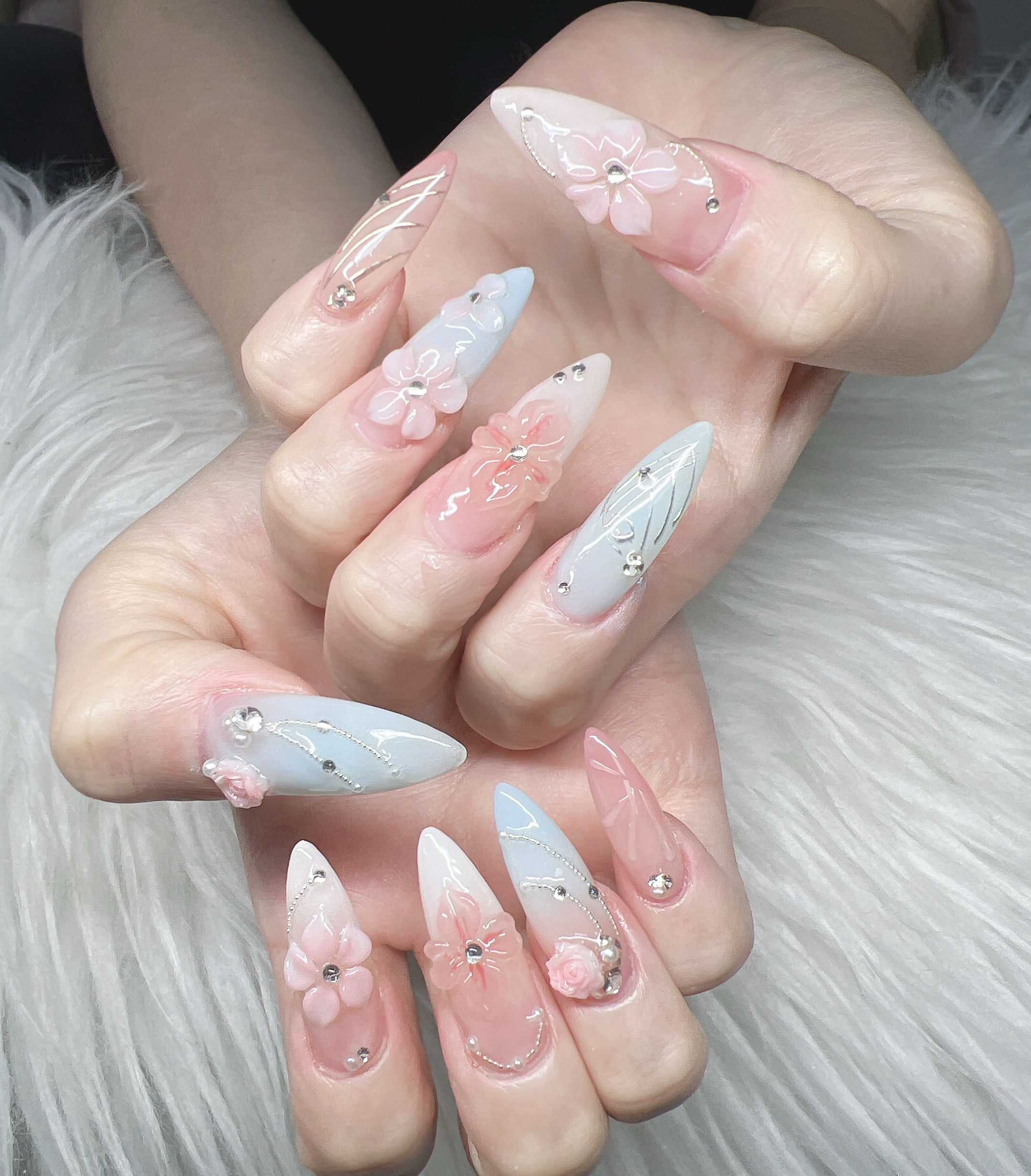 Lee_Nails