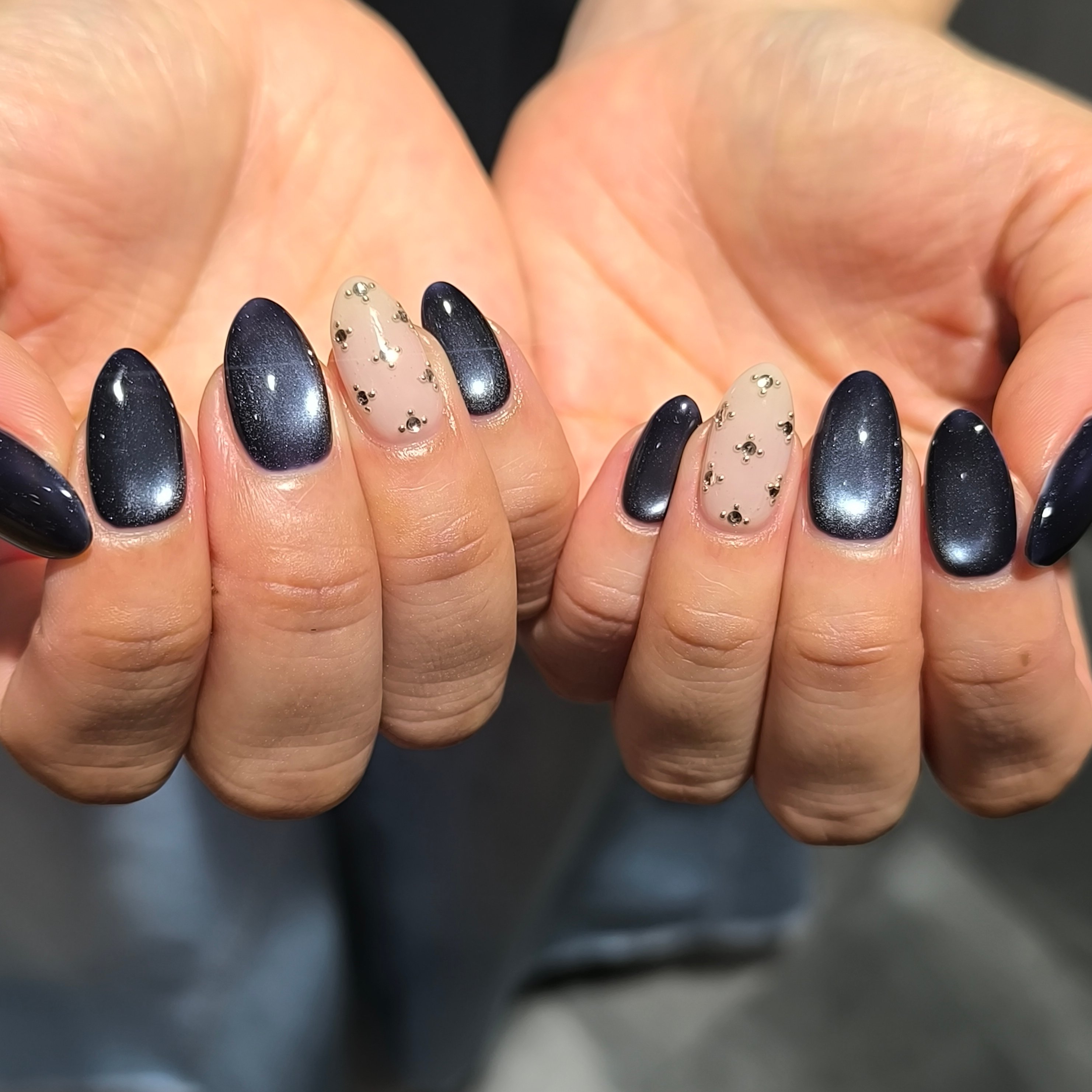 acanthus.nail