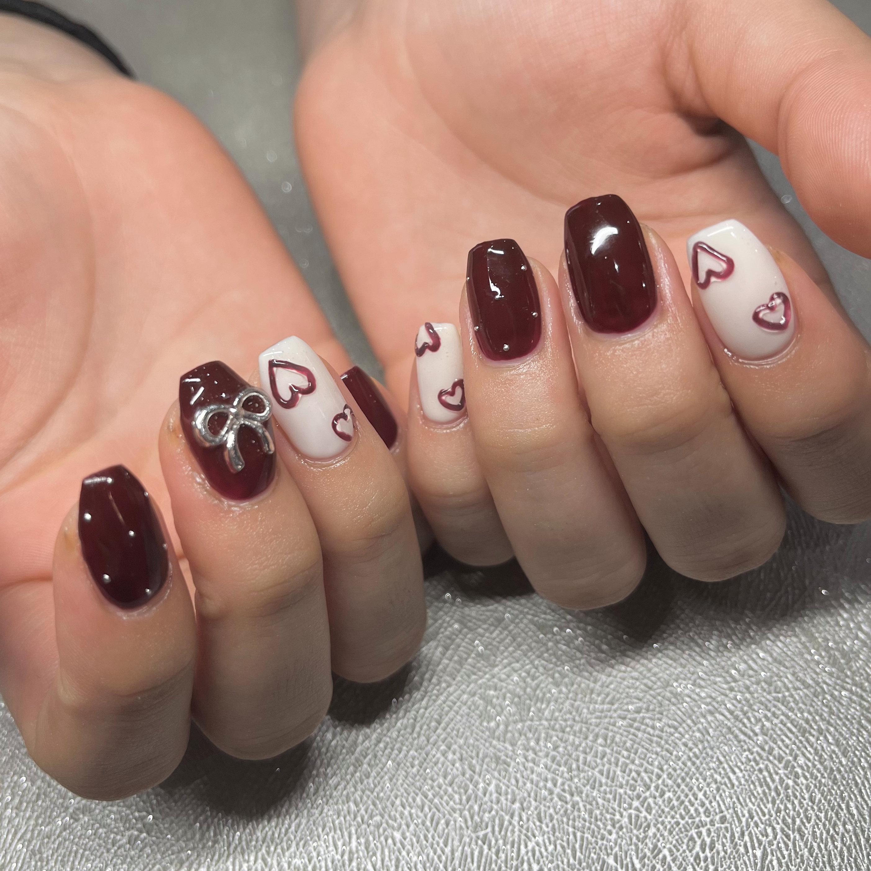 IRIS.nail