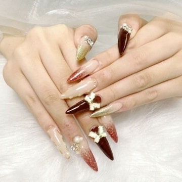 Lili Nail Studio 西荻窪駅前店