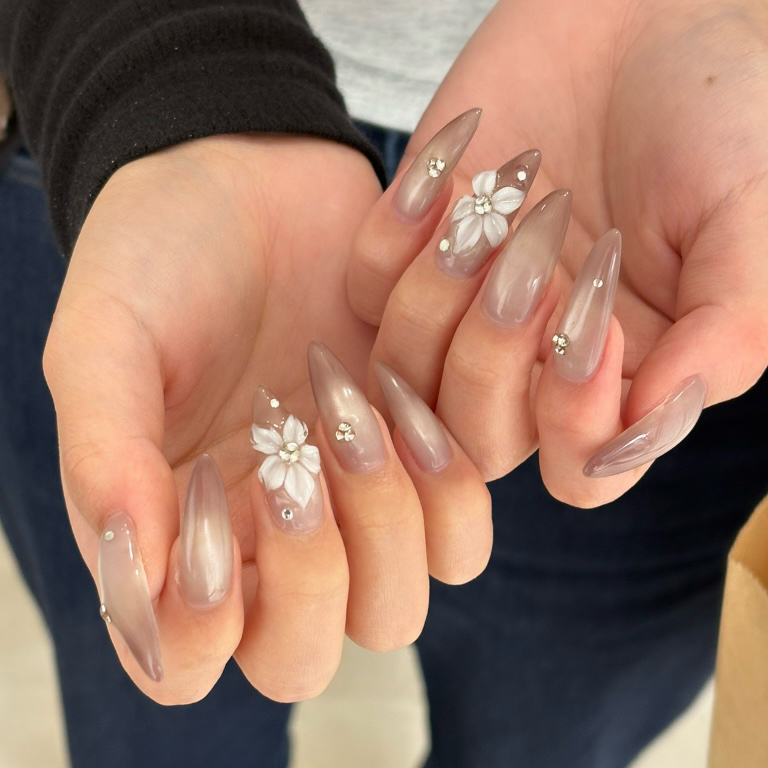nail_salon_Lebel