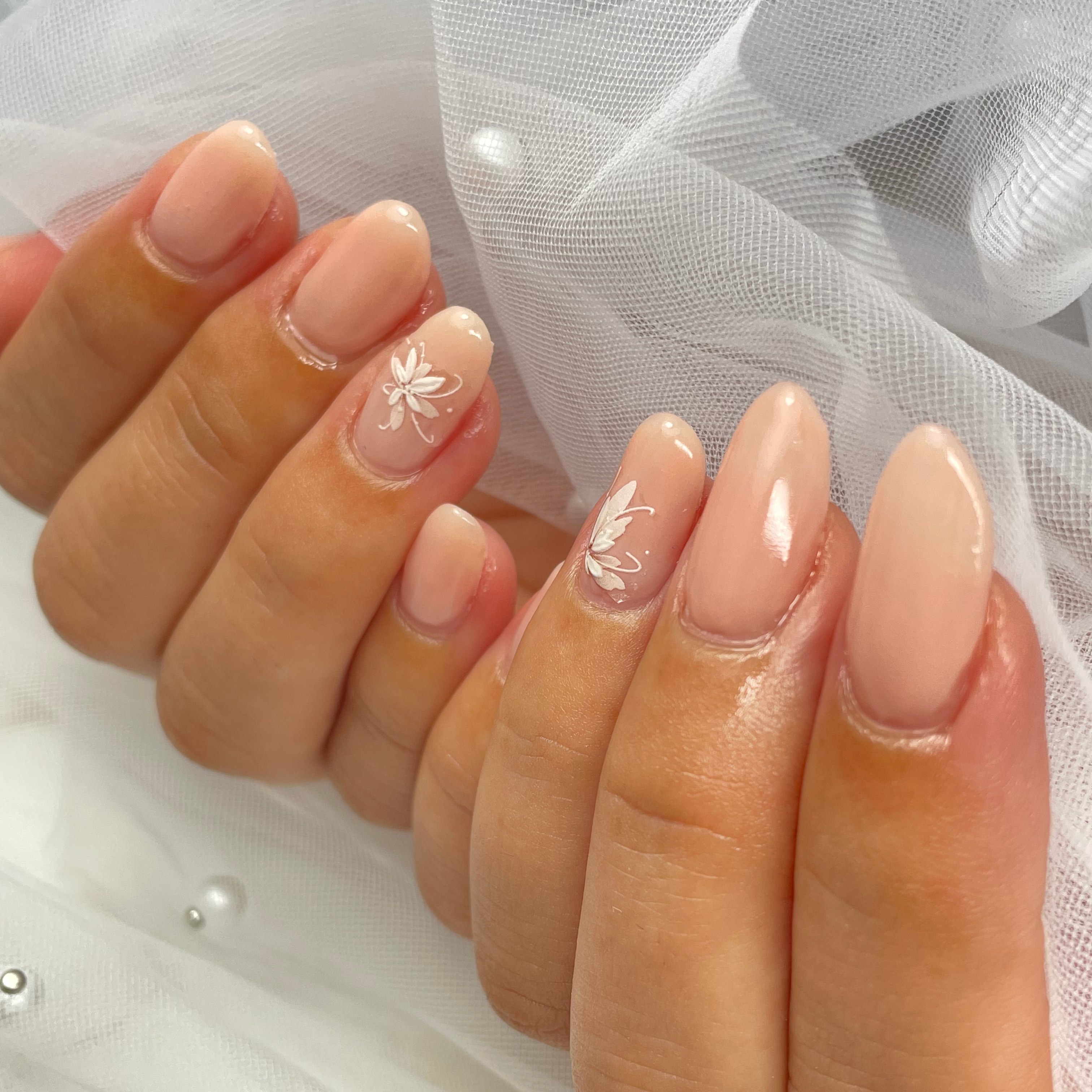 MamonailAmy
