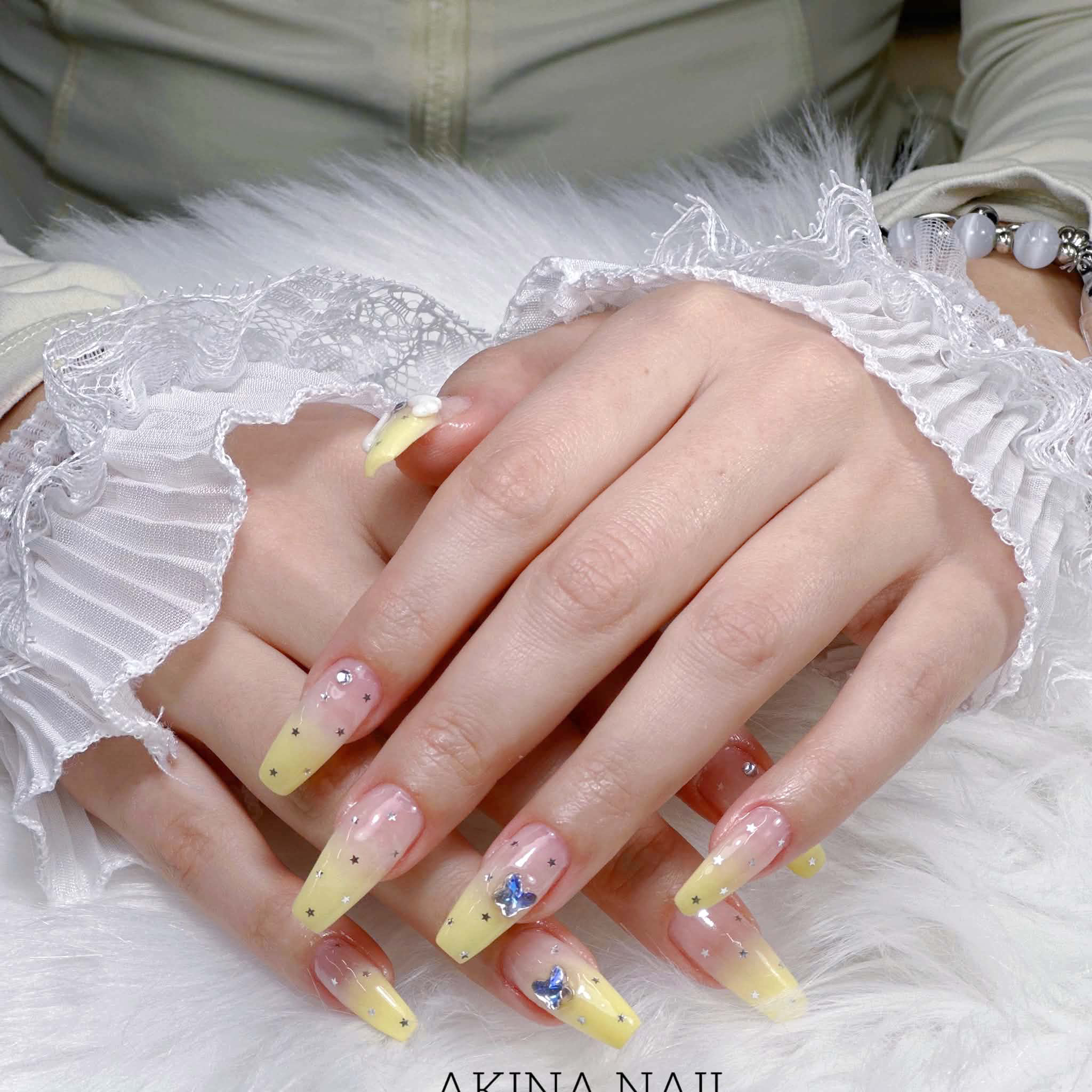 Akina_Nails