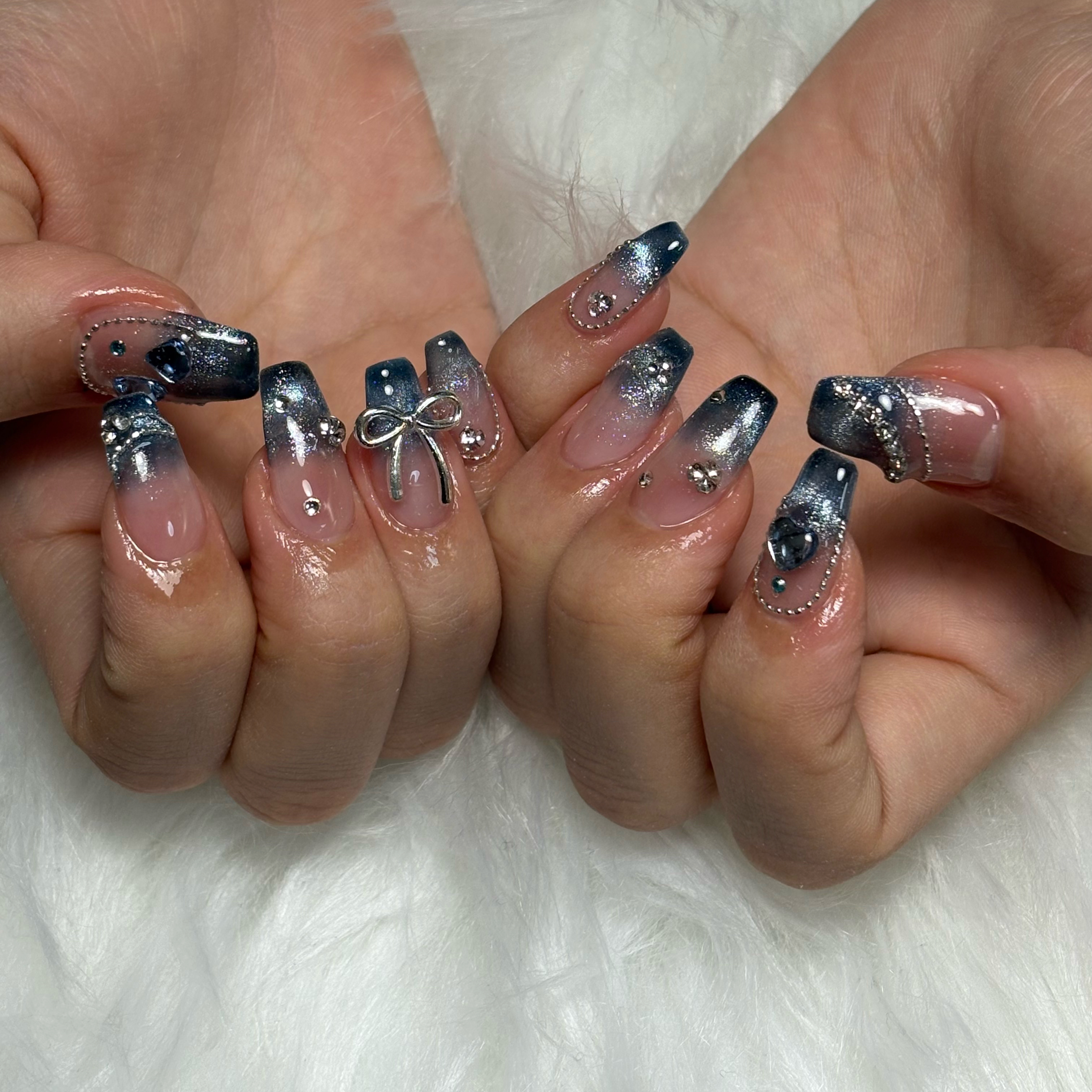 Lia__nail