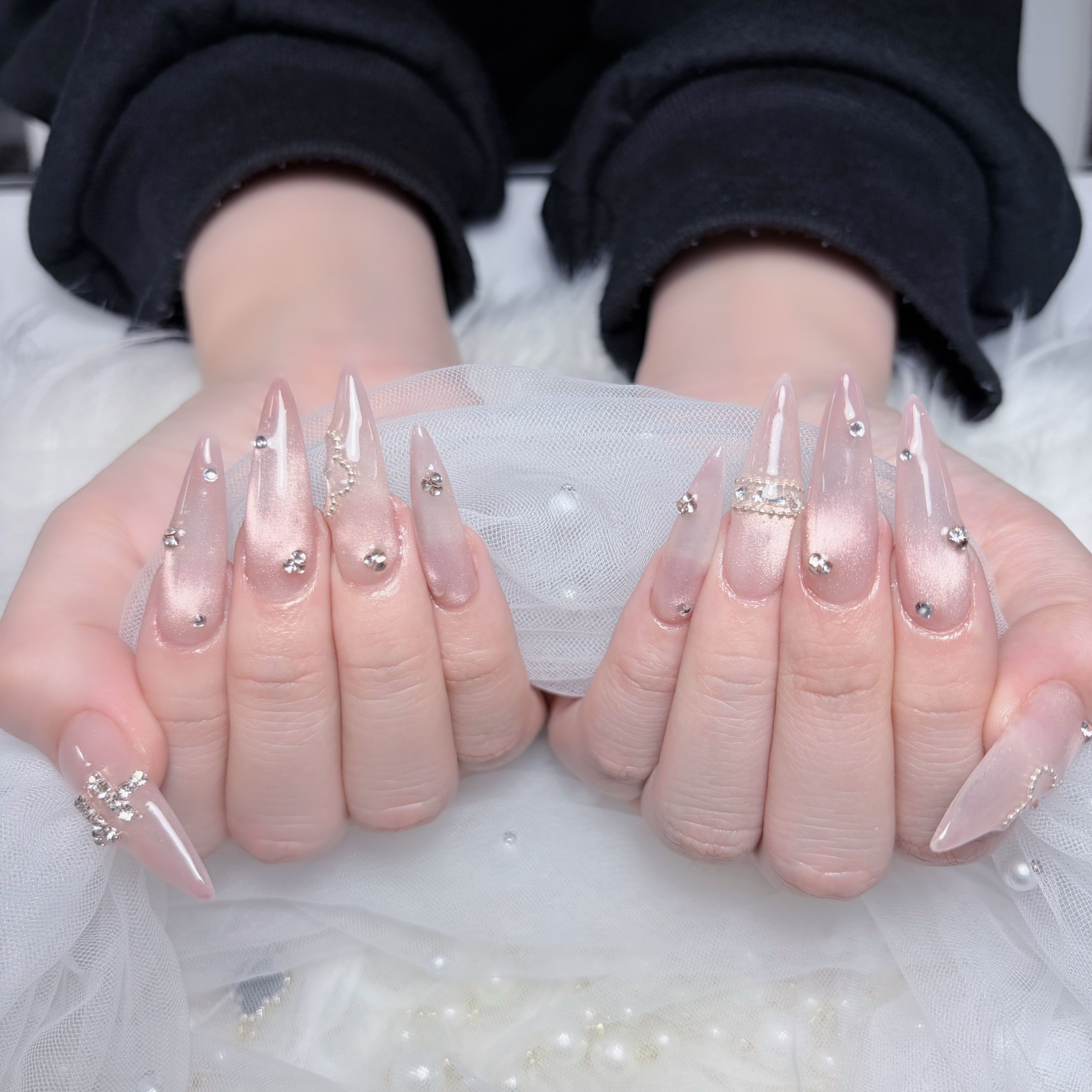 Huyn_Nail_