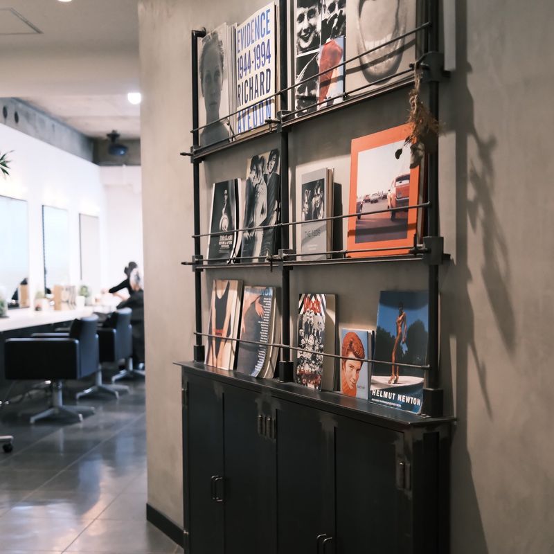L&Co. BY LUCKHAIR