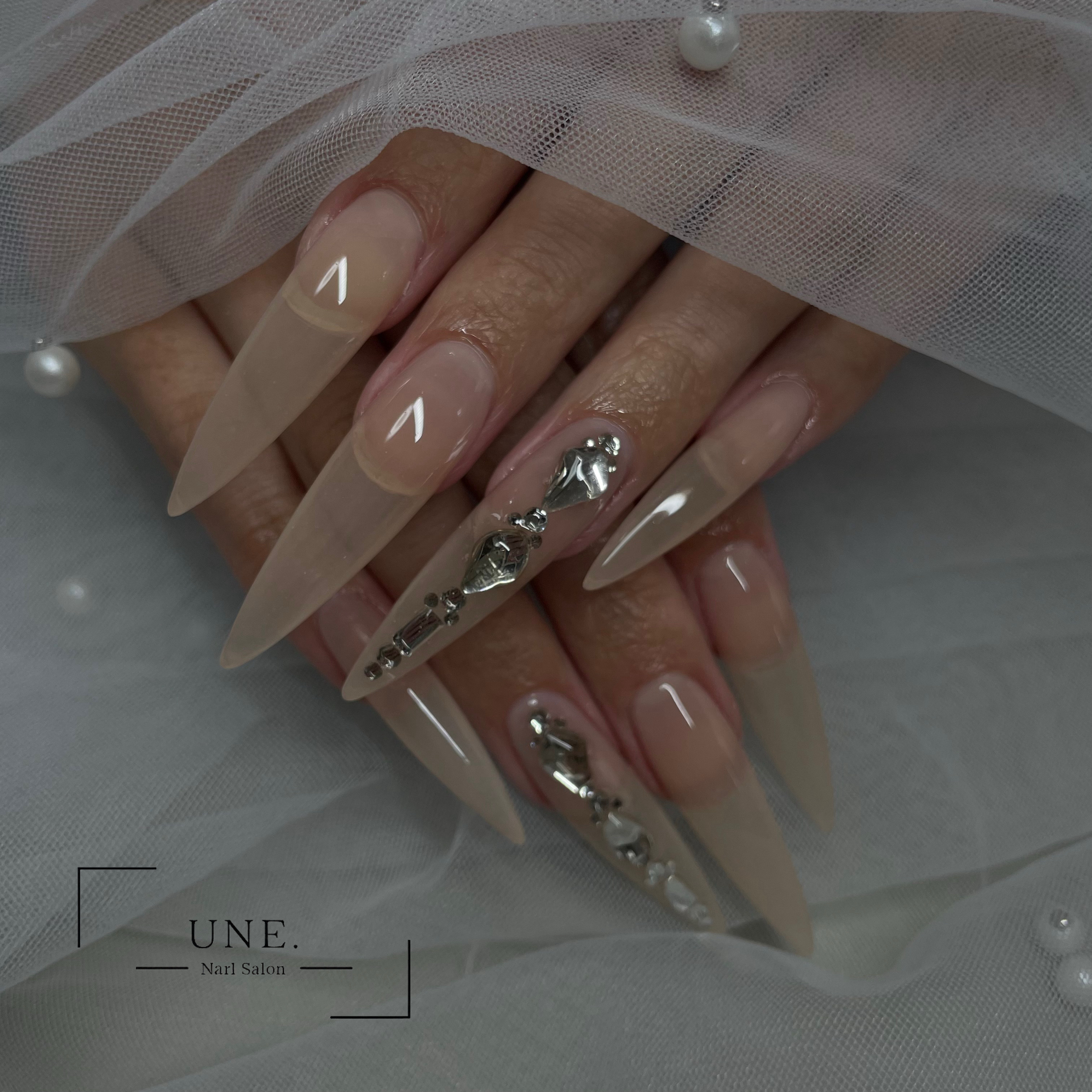 une.nail1022