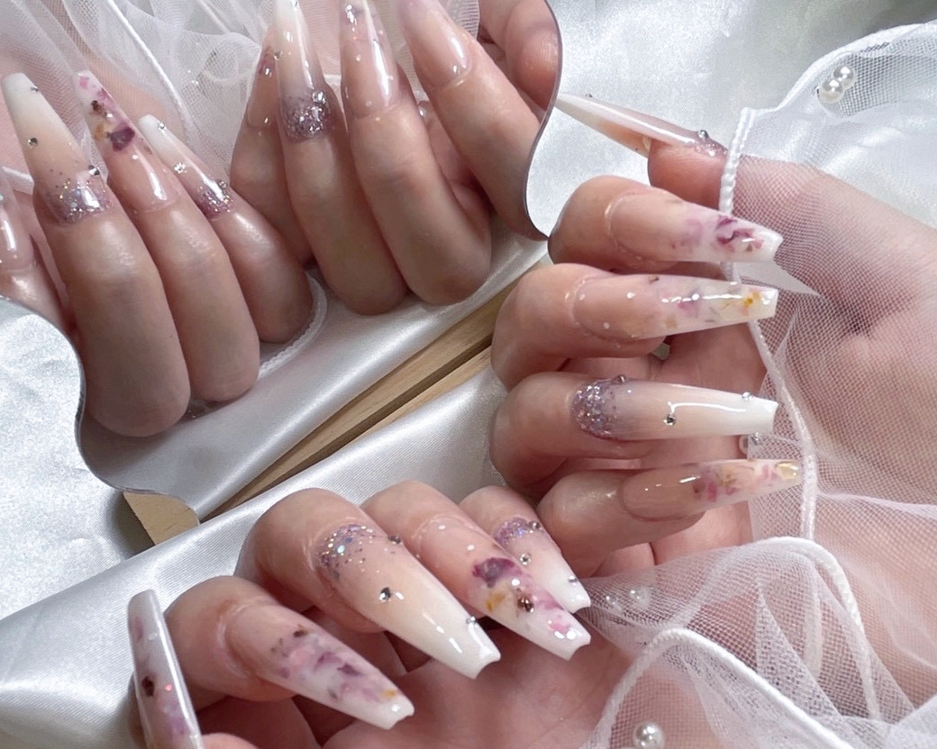 y_____nail