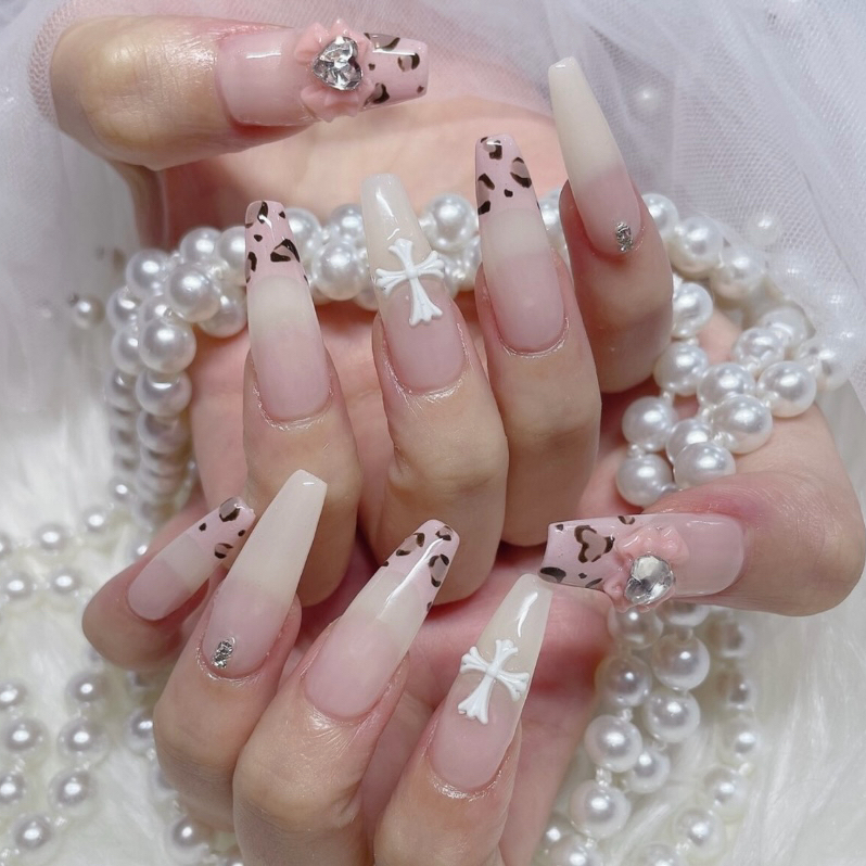 Nami_nail_Emi