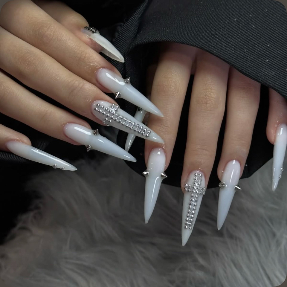 sully_naillab26