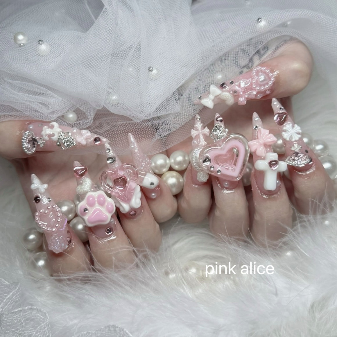 pinkAlice