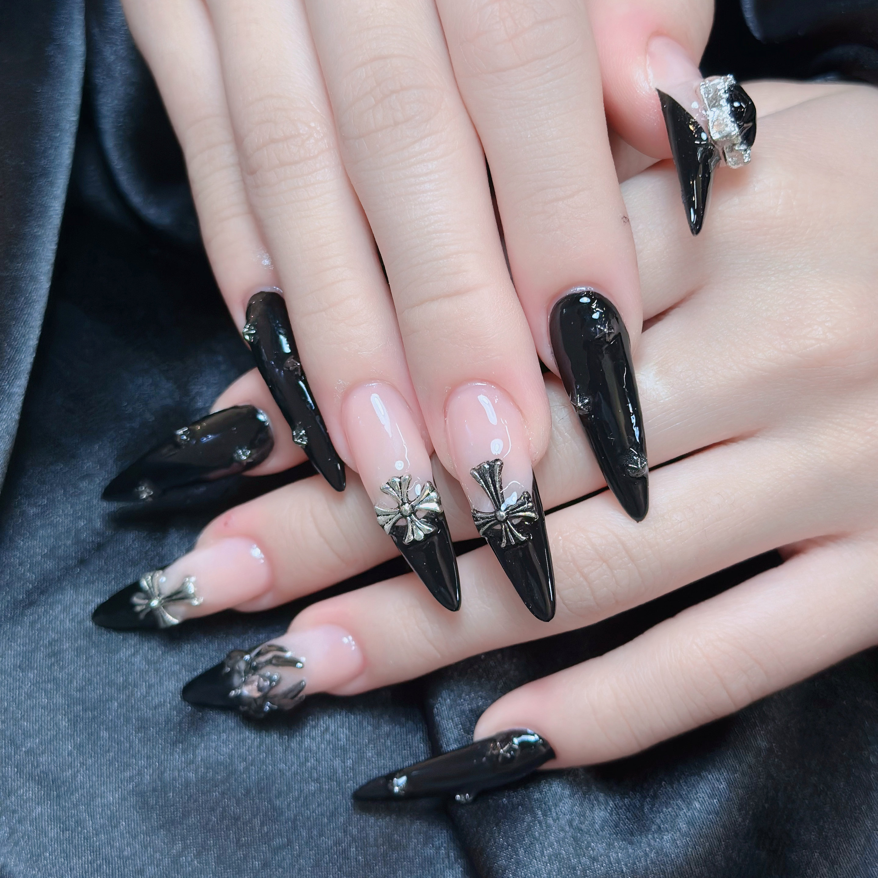 Ami_Nail_reina