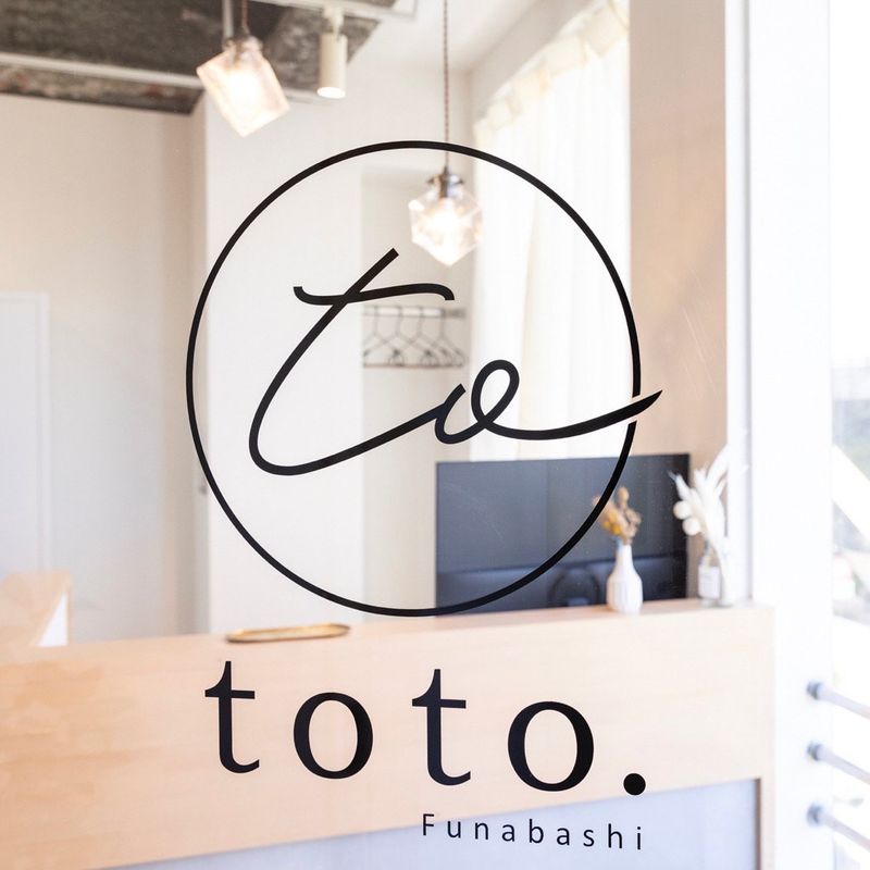 toto.