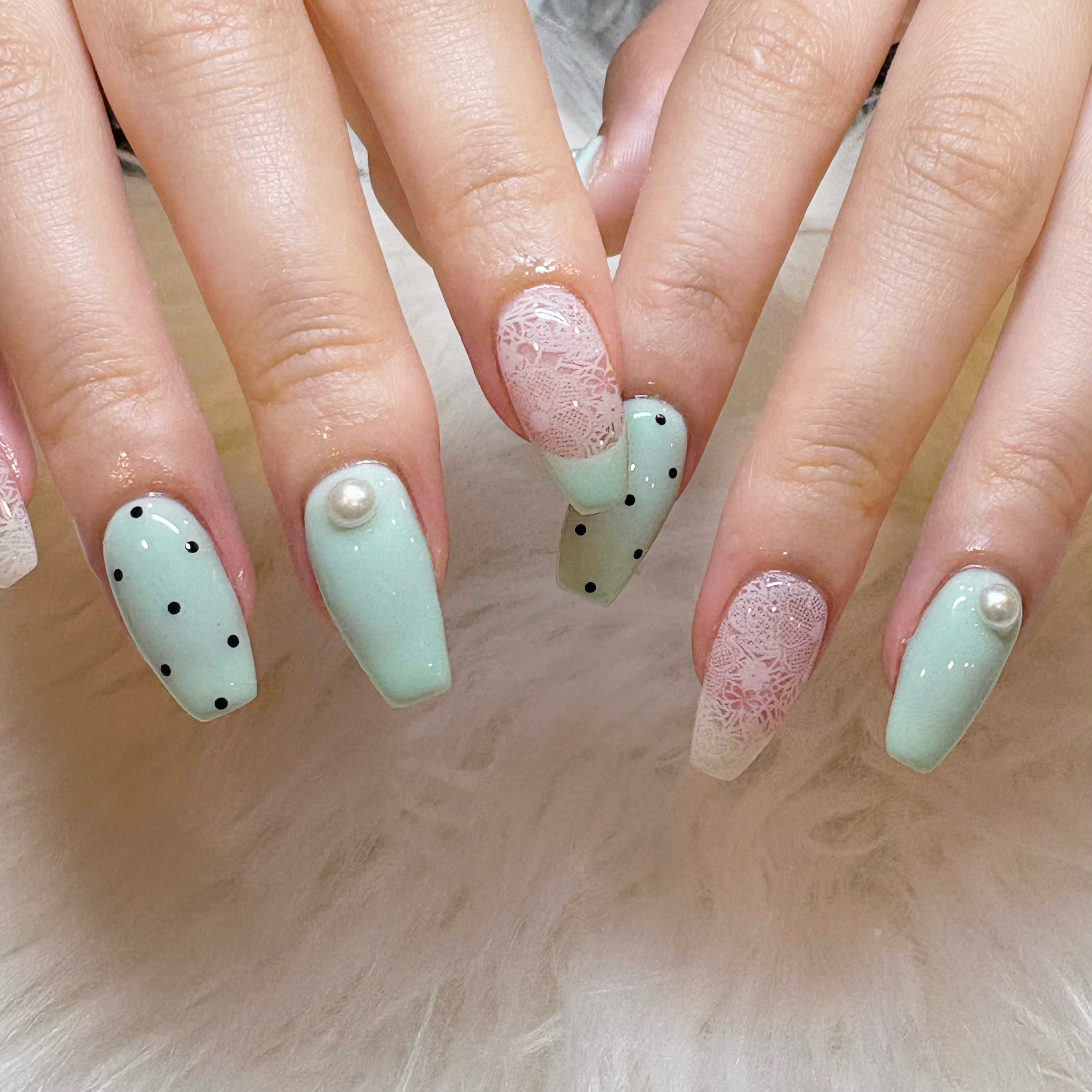 hina_trunail