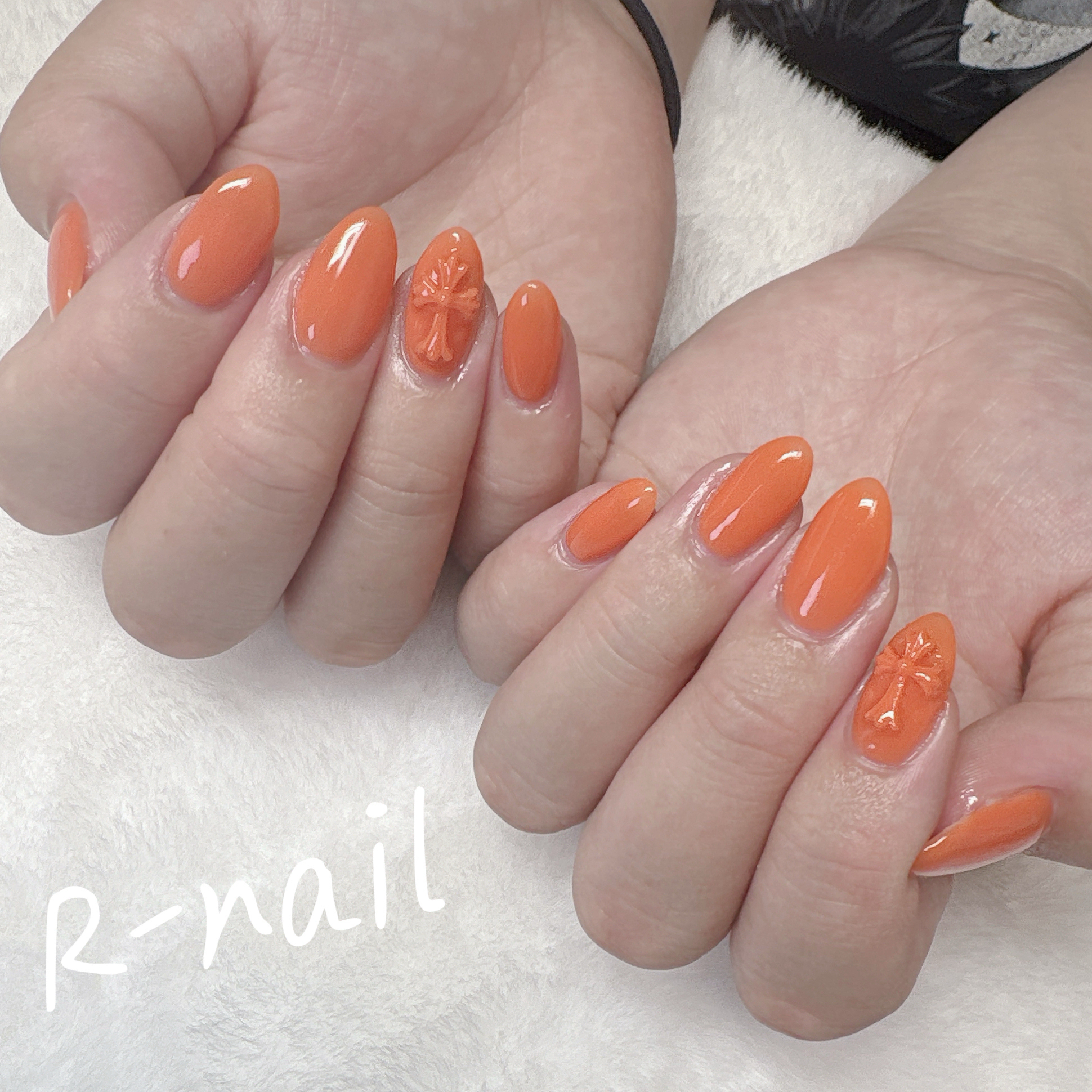 mikanail