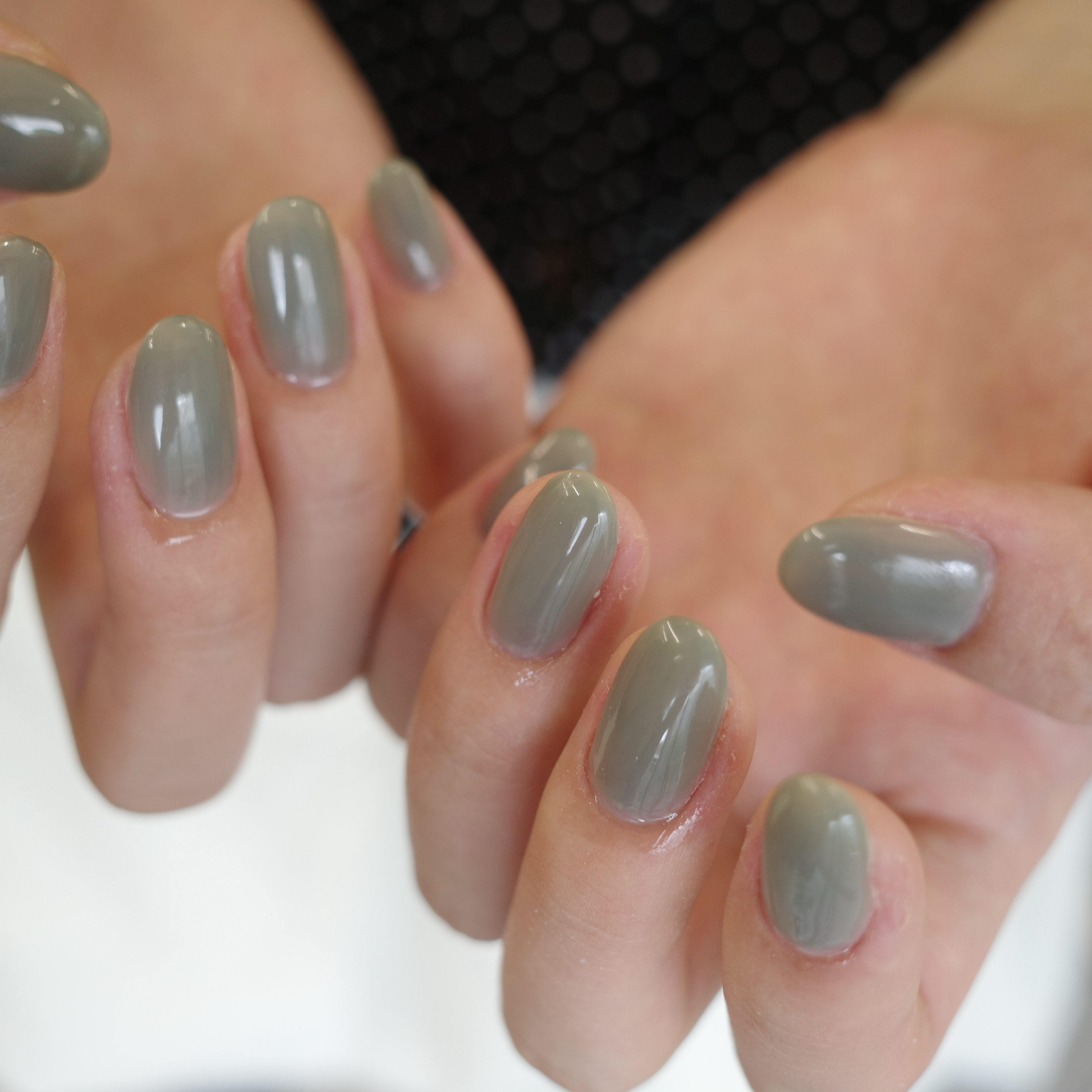 emi_nail