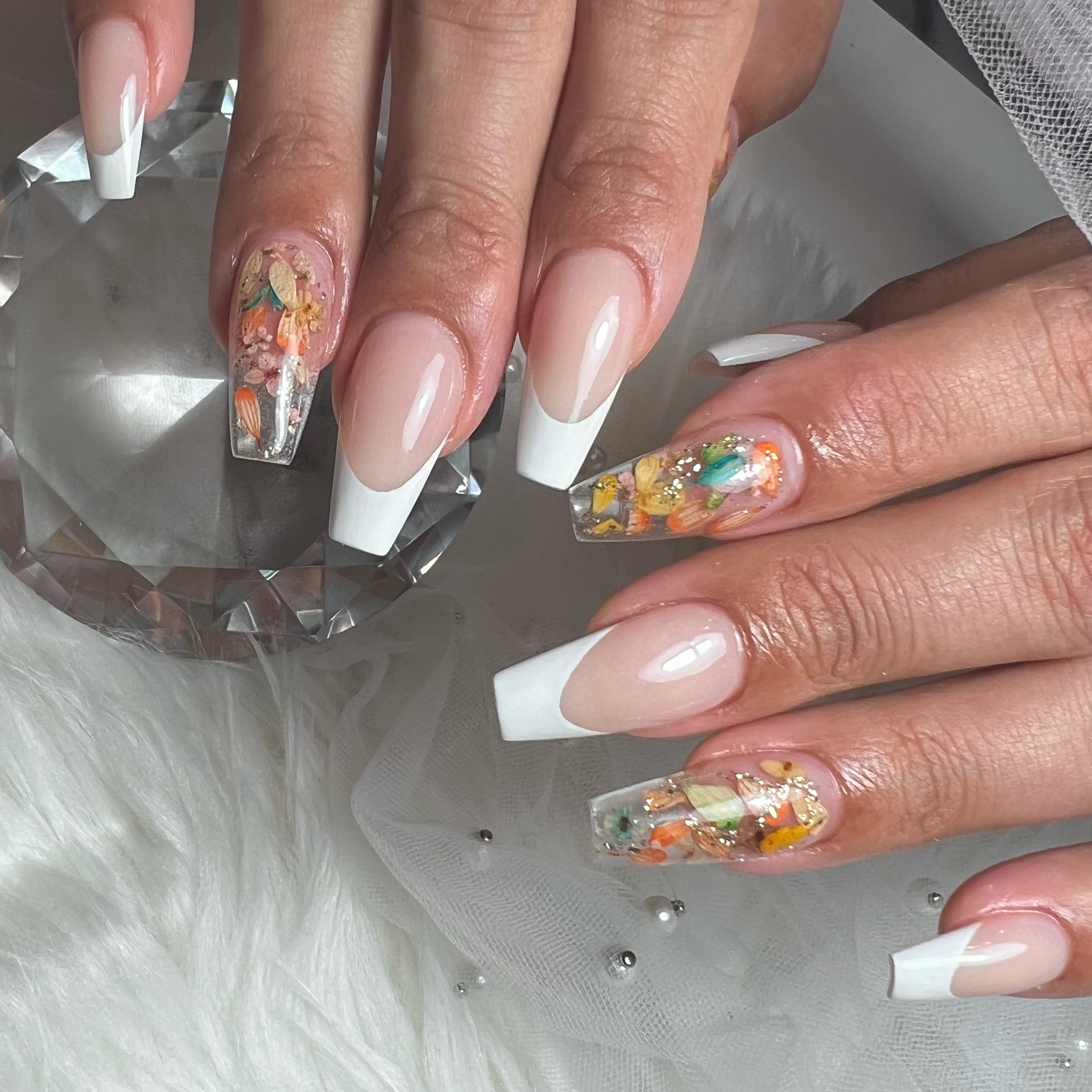 nail_by.mino