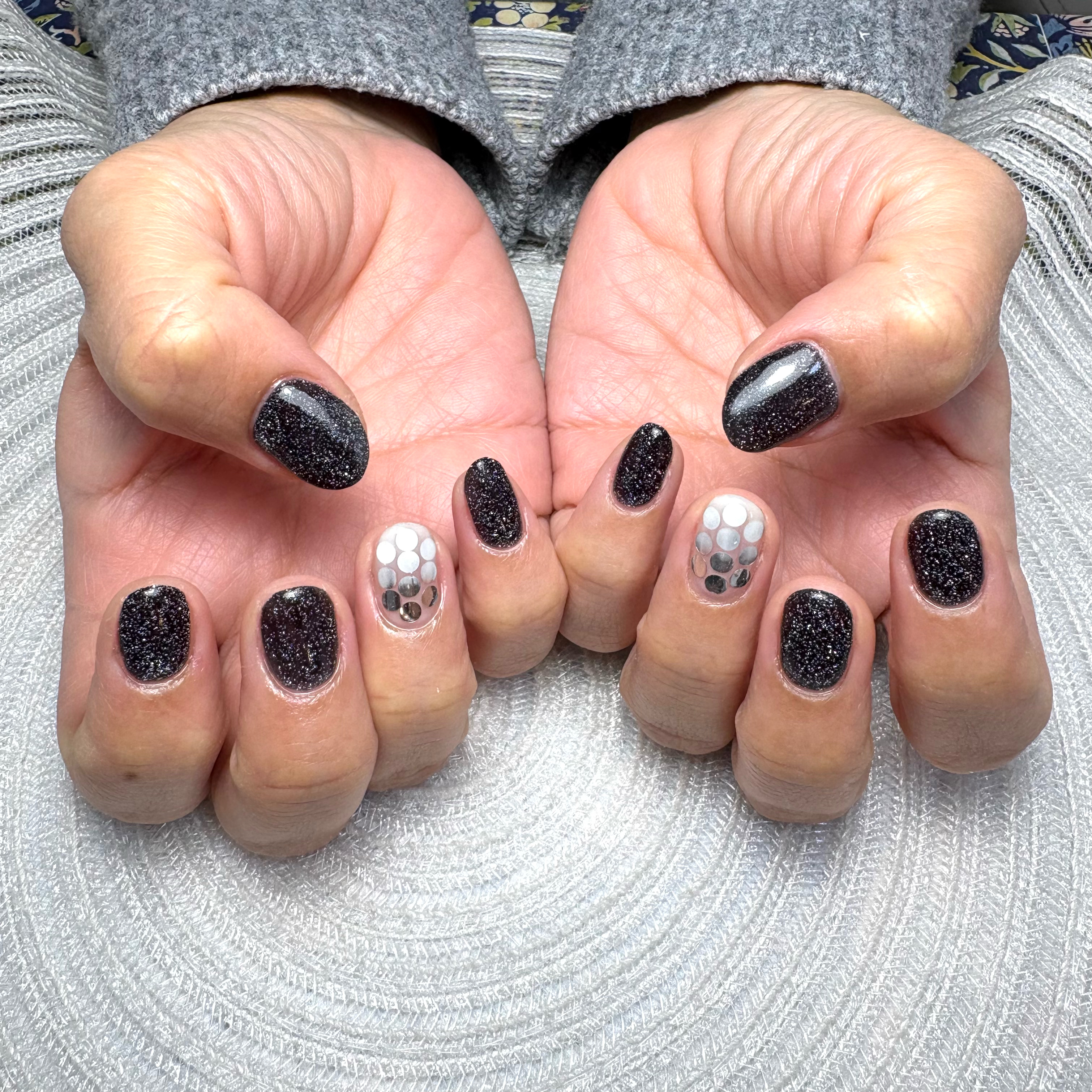 HAILEY_nail