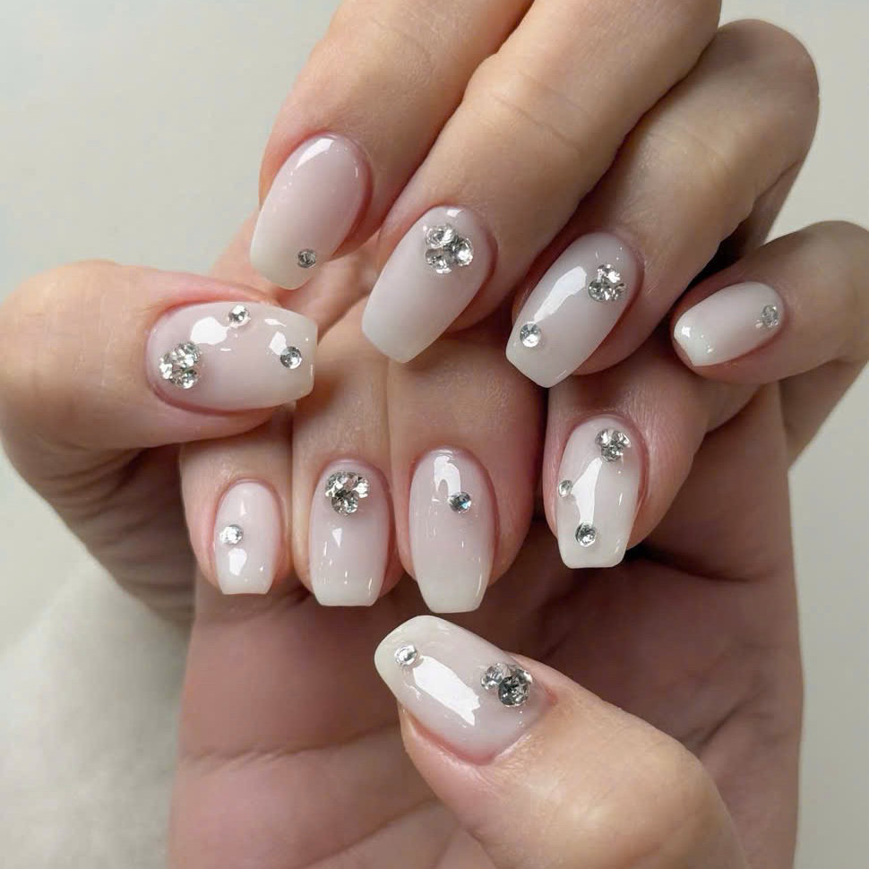 Lunas_Nails