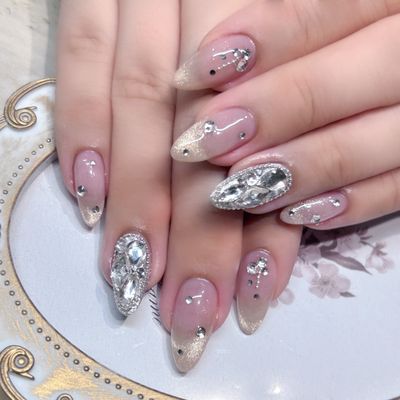★初回オフ無料！自爪ジェルデザイン