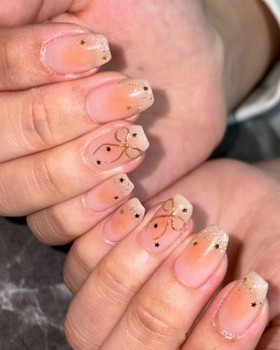 Hand 持ち込みデザインシンプル