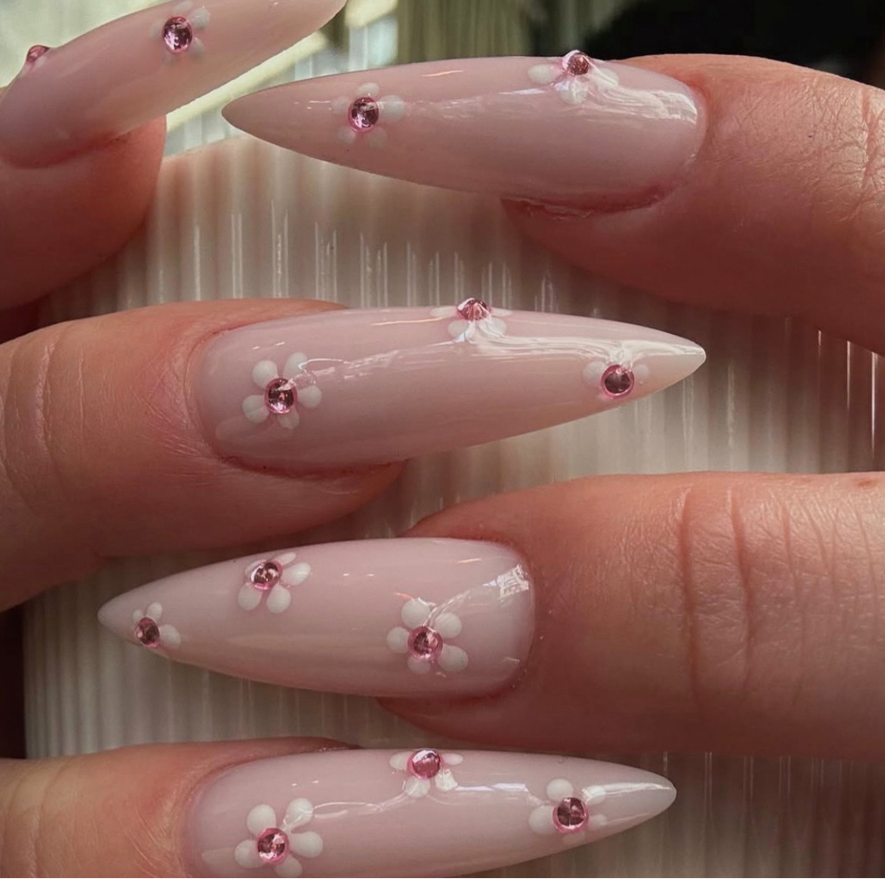 Mio_RibonNail