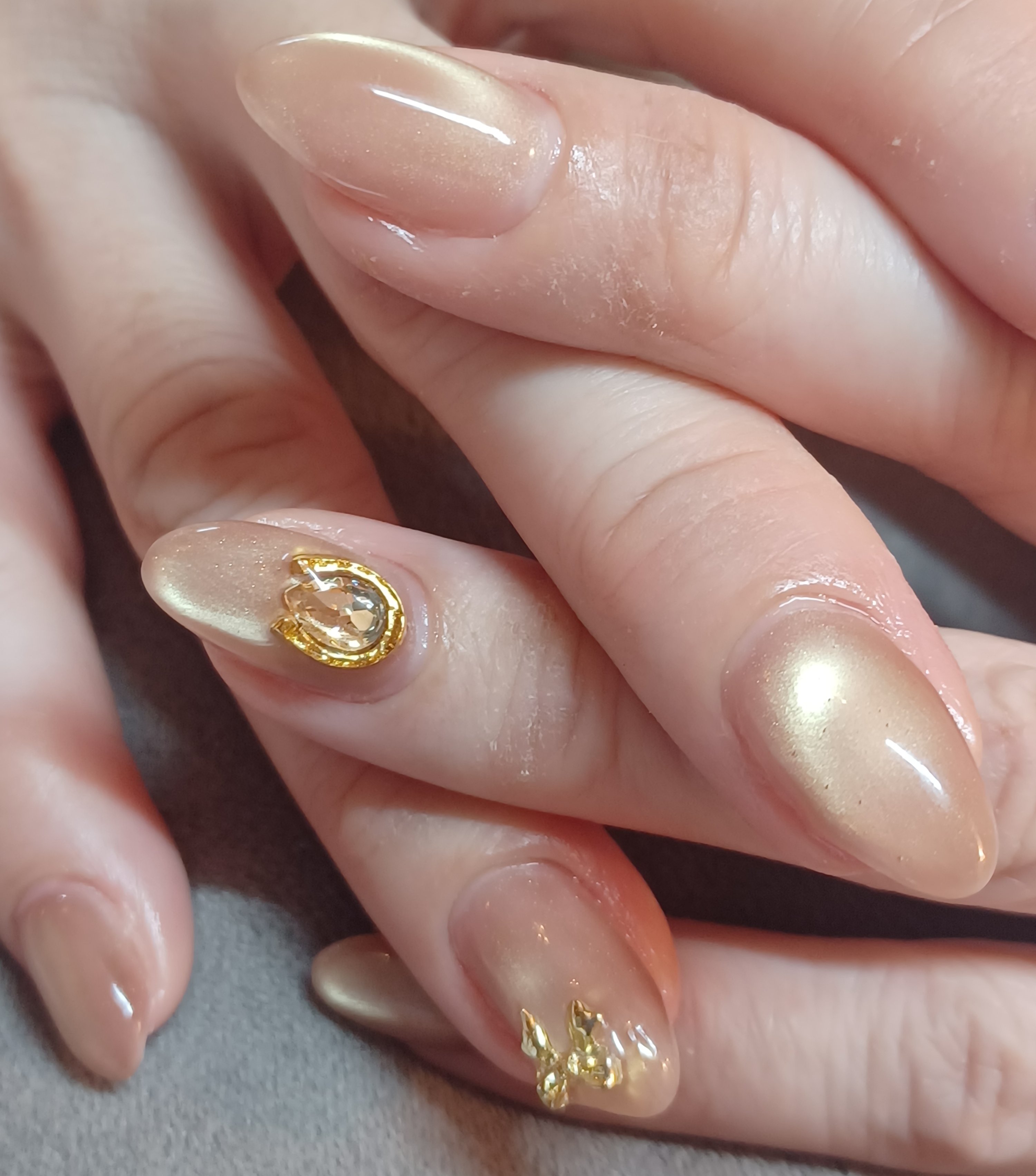 antique.nail