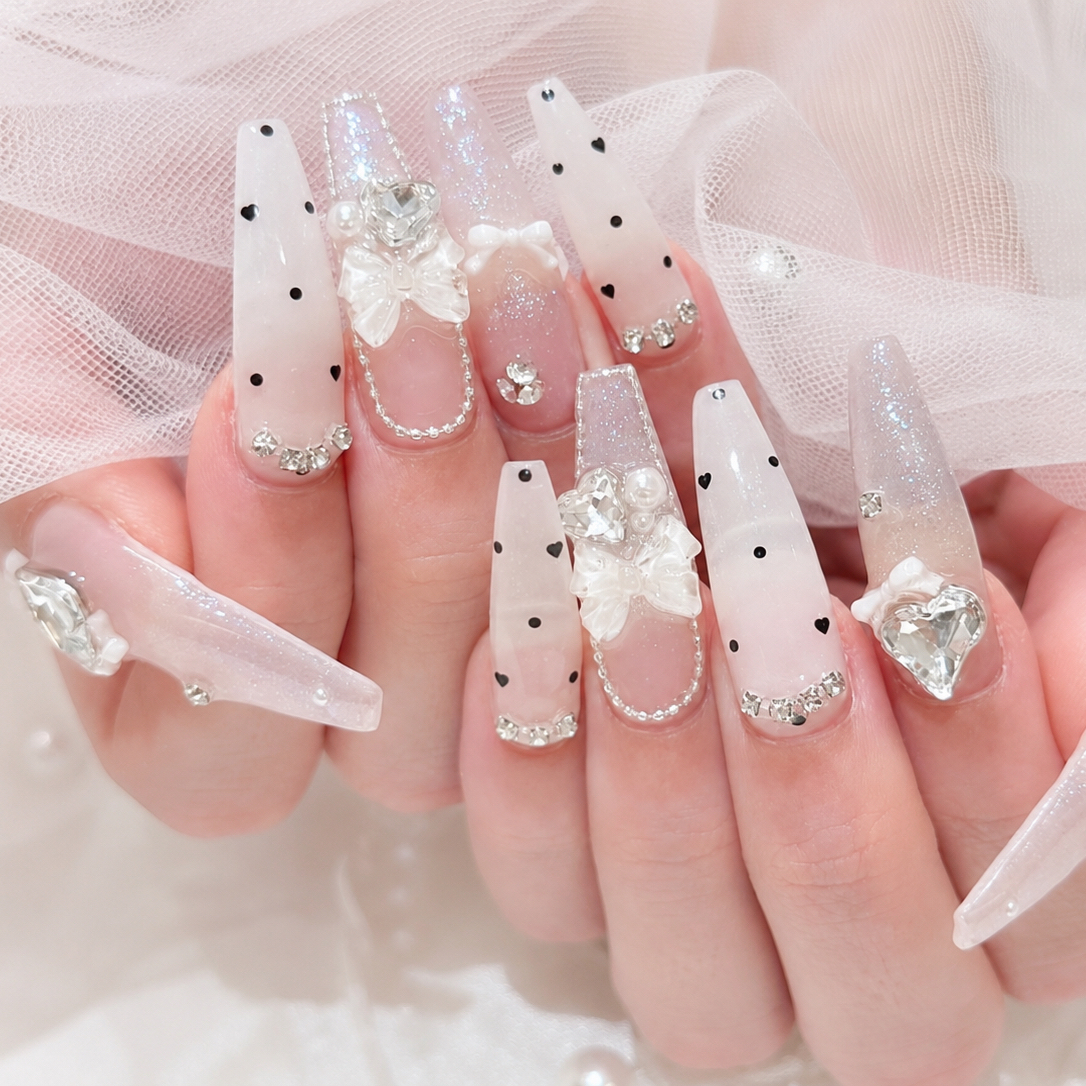 Betty_nail