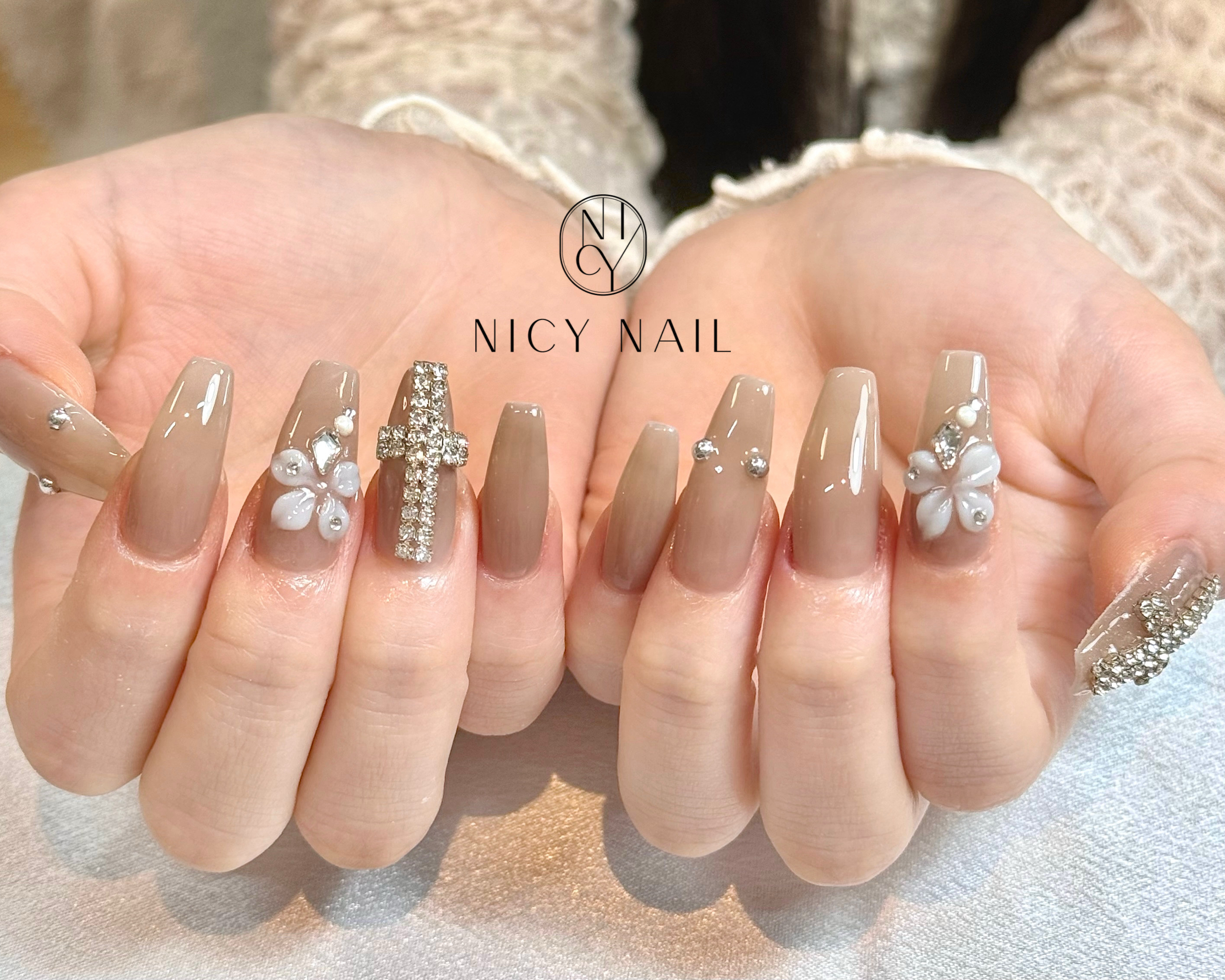 Anna_Nicy