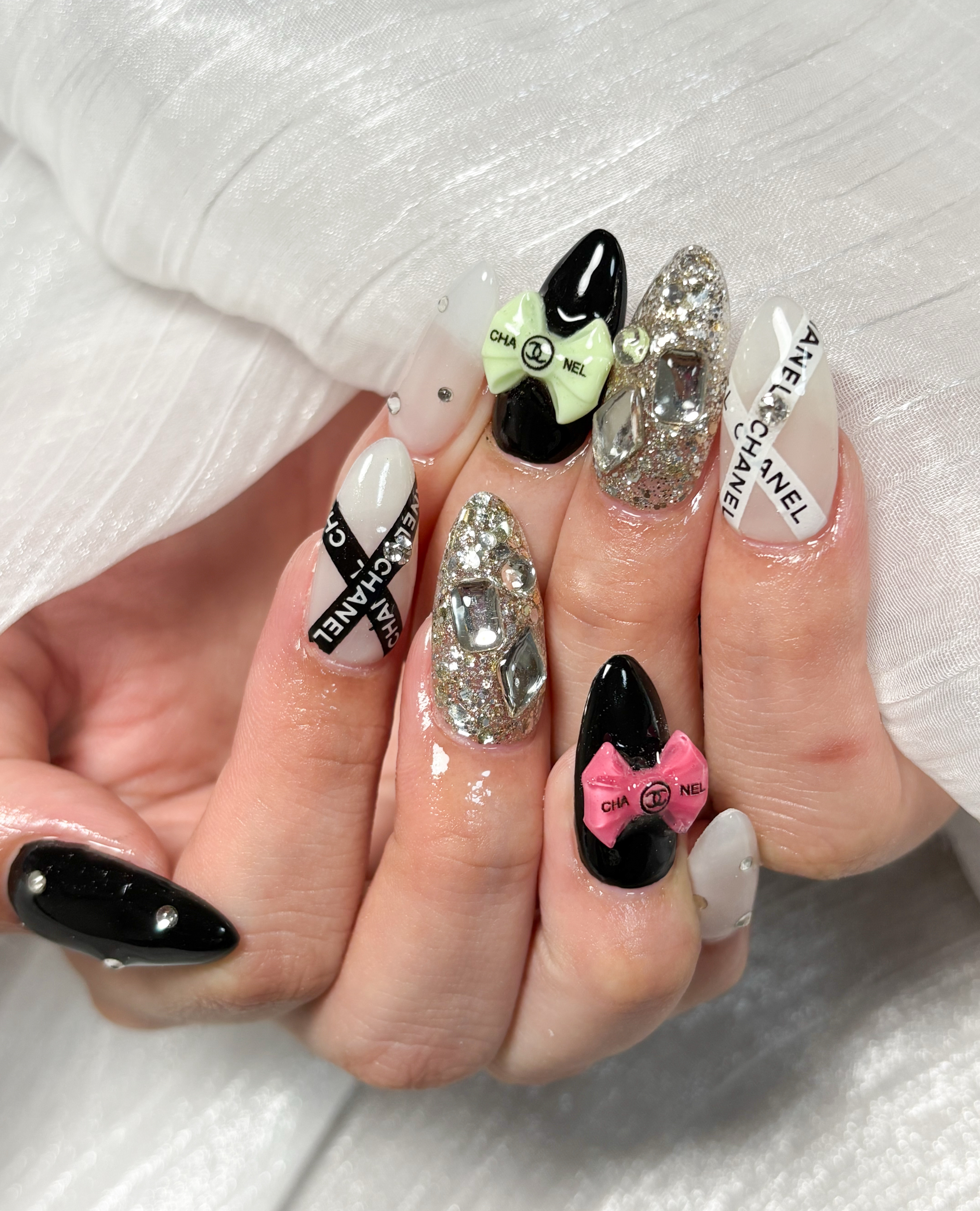 Lia__nail