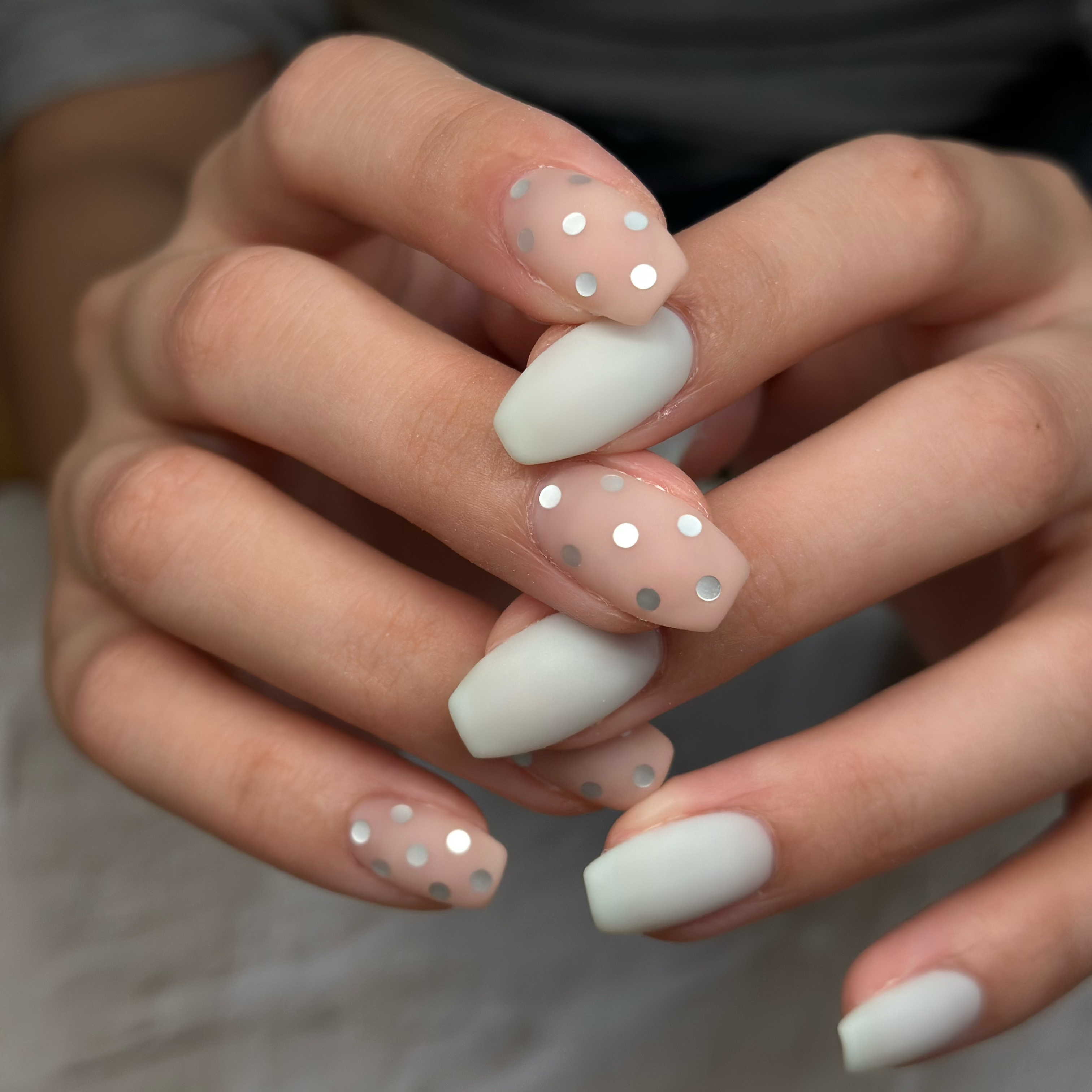 mana_nail