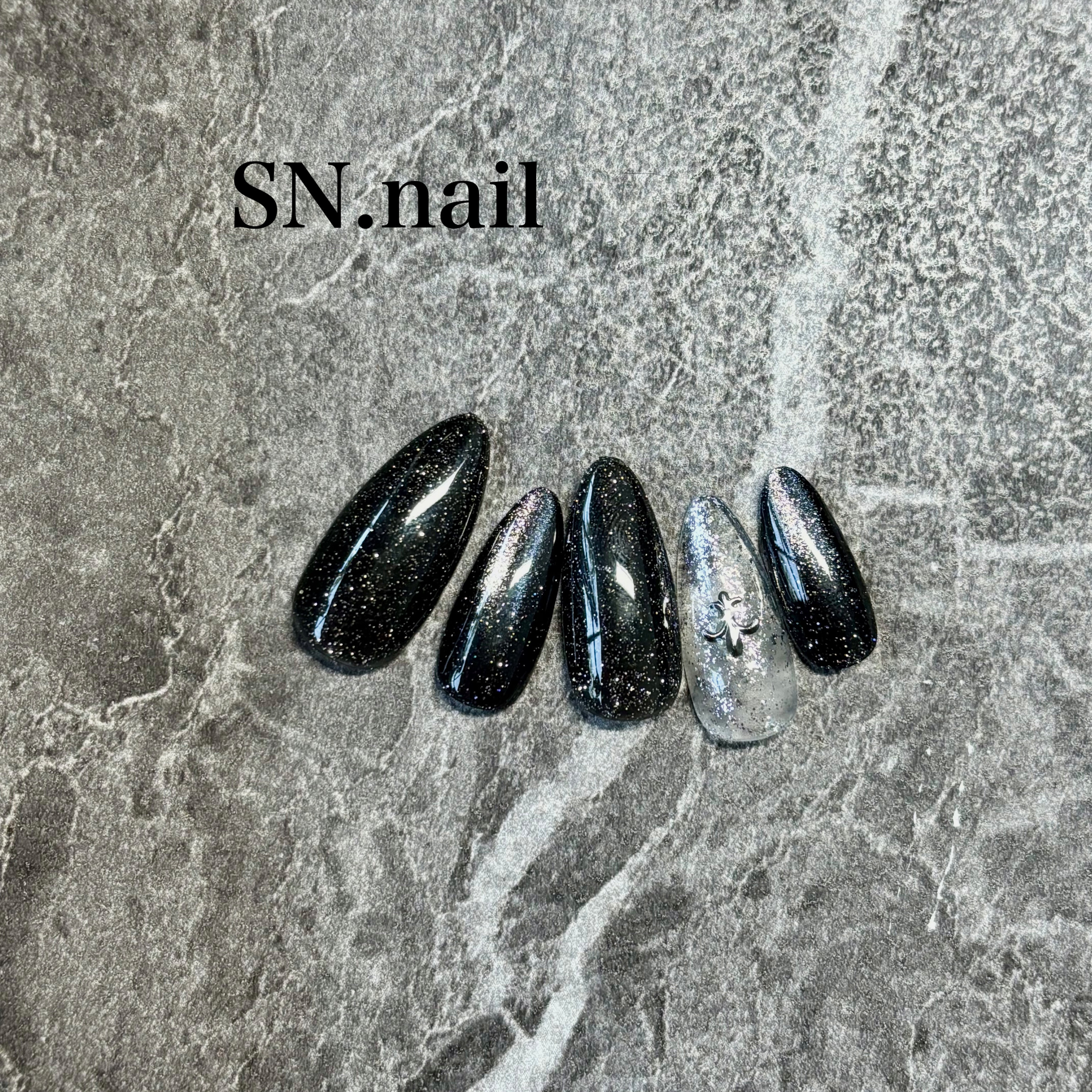 SN.nail