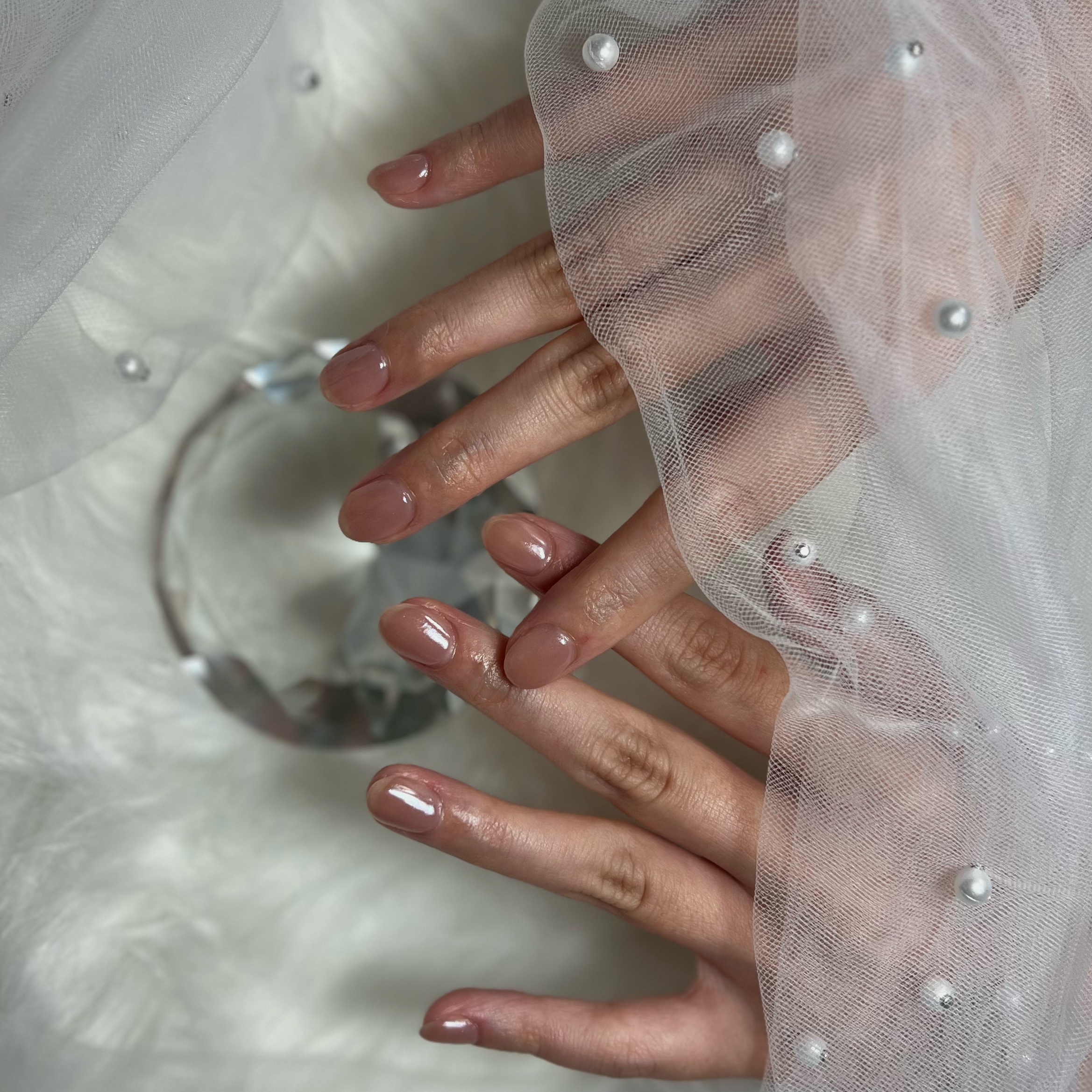 AREM_nail