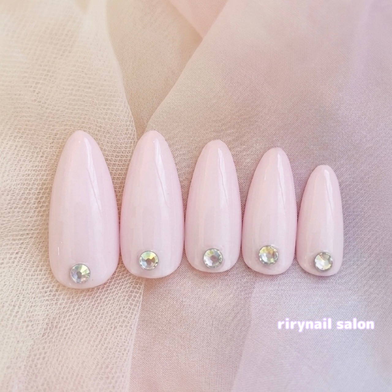 riry_nail_salon