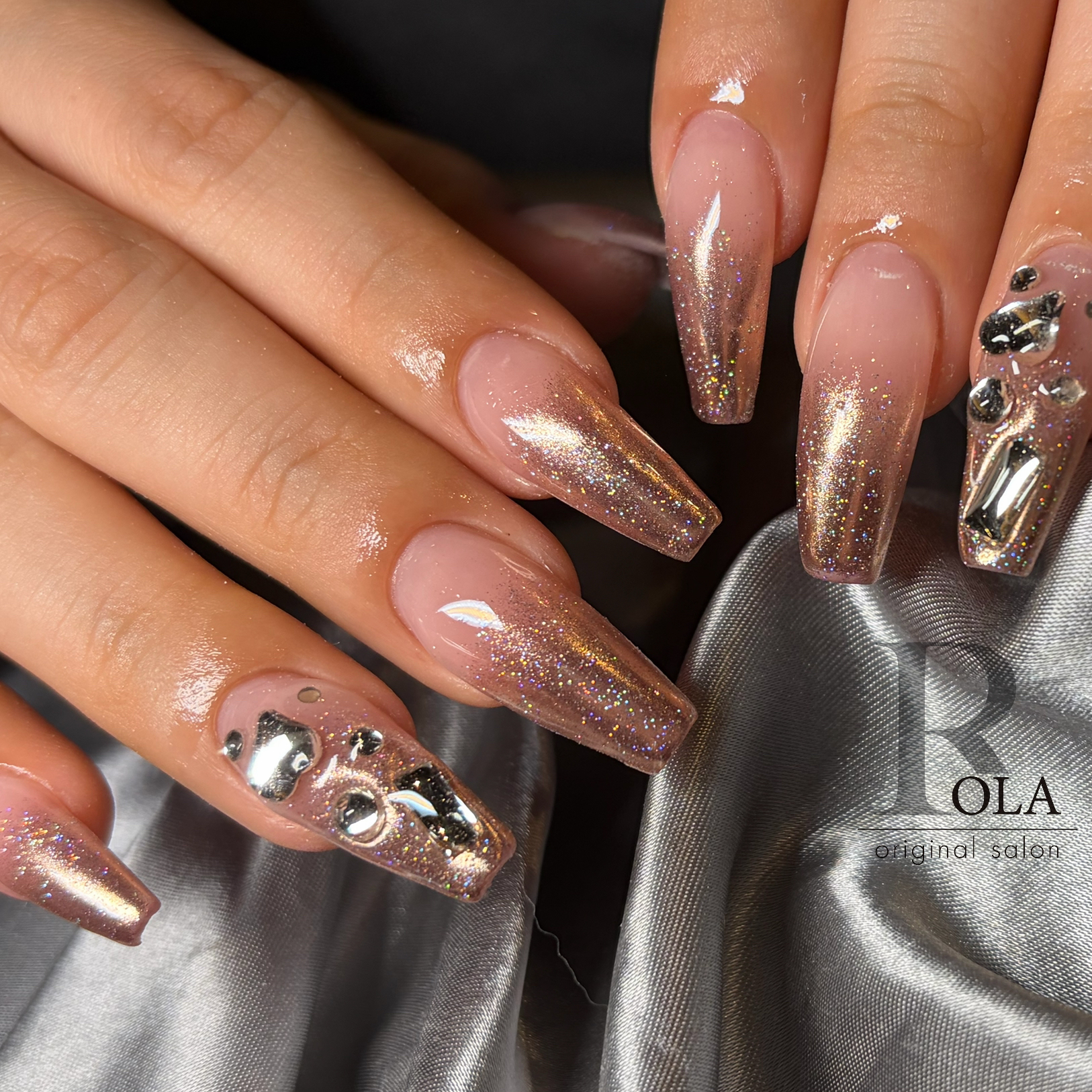 ROLA_nail