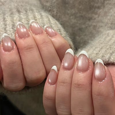 【フレンチ】甘皮ケア & フォルム形成
※オフ有の場合はOP選択必須
