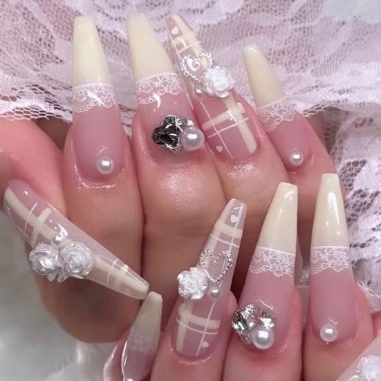 Diamond Nail Studio