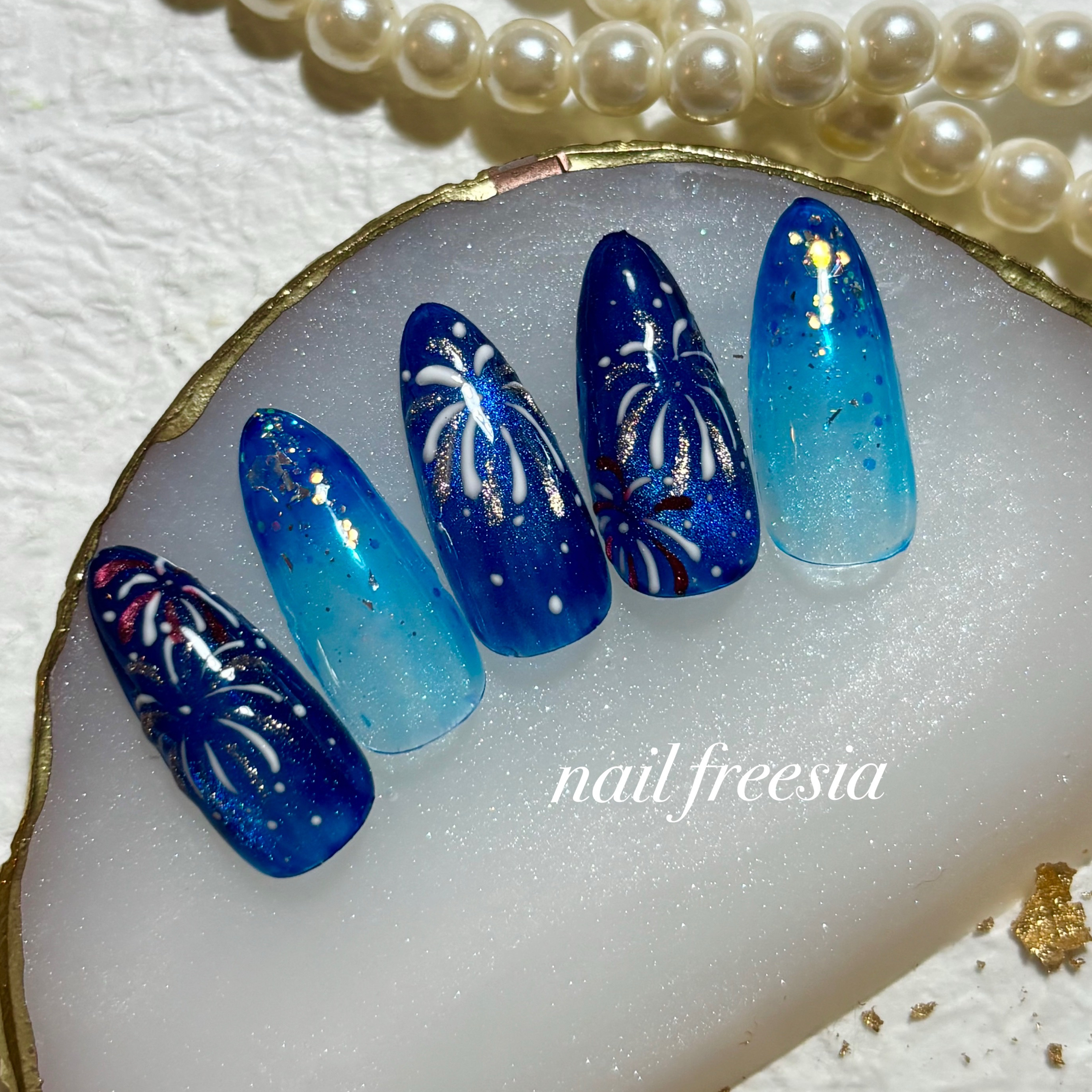 nail_freesia