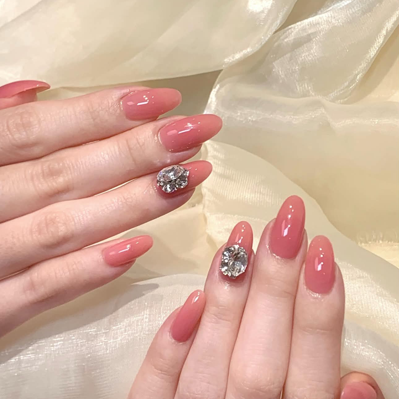 DAISY_NAIL_MIA
